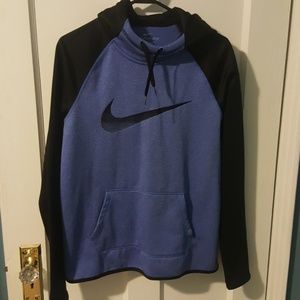 Nike therma fit hoodie